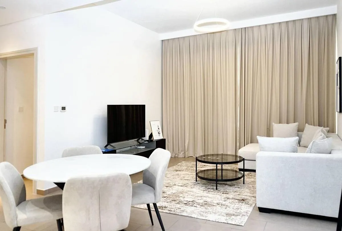 1Br Fully Furnished Apartment In Dubai United Arab Emirates