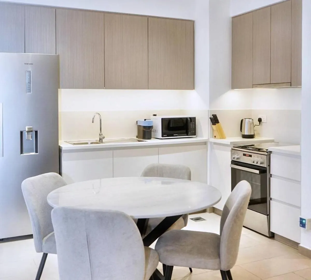 1Br Fully Furnished Apartment In Dubai United Arab Emirates